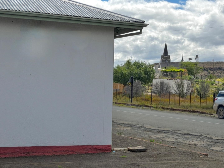 4 Bedroom Property for Sale in Merweville Western Cape